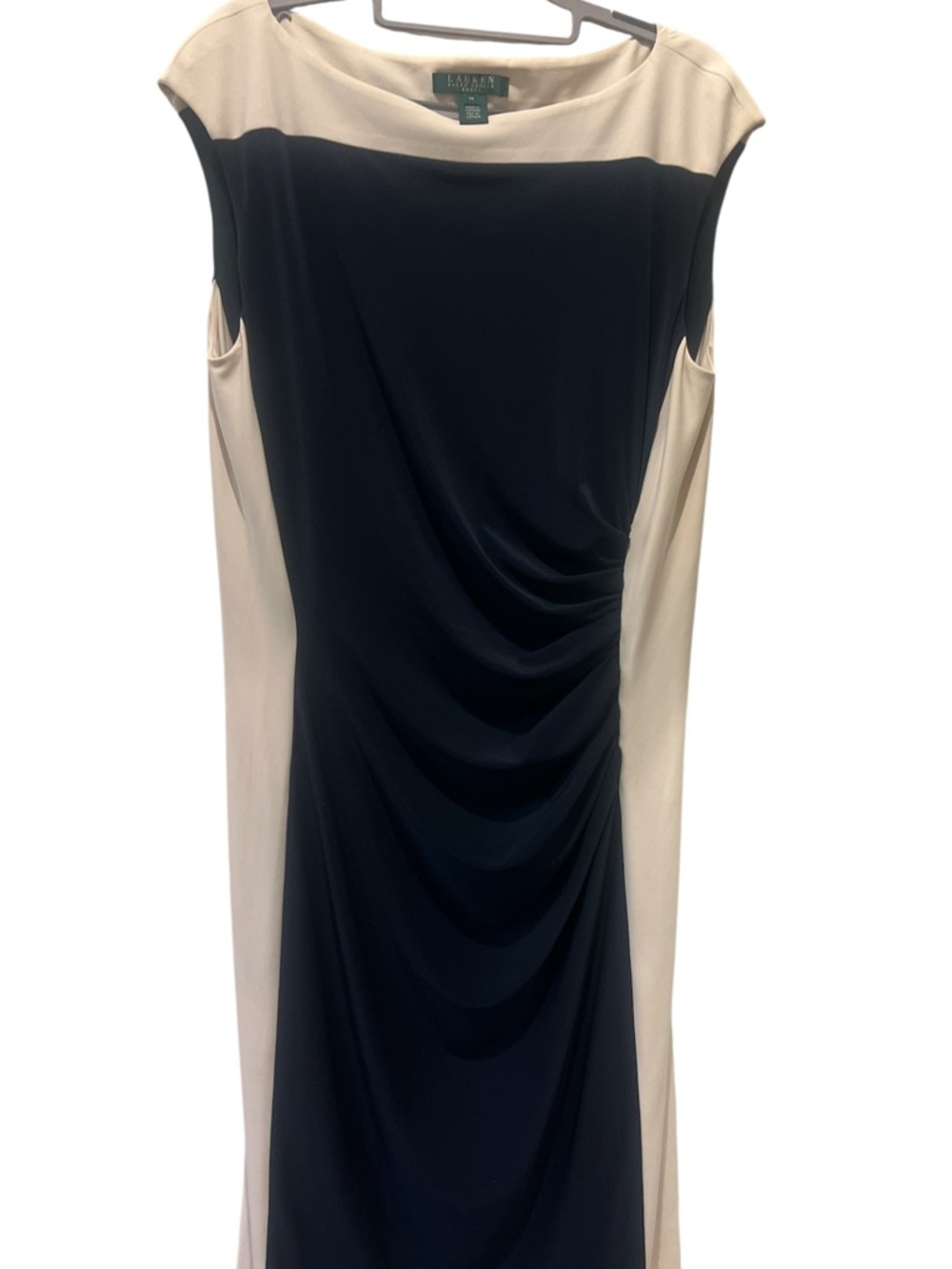 Lauren Ralph Lauren Navy & Cream Colorblock Ruched Sheath Dress